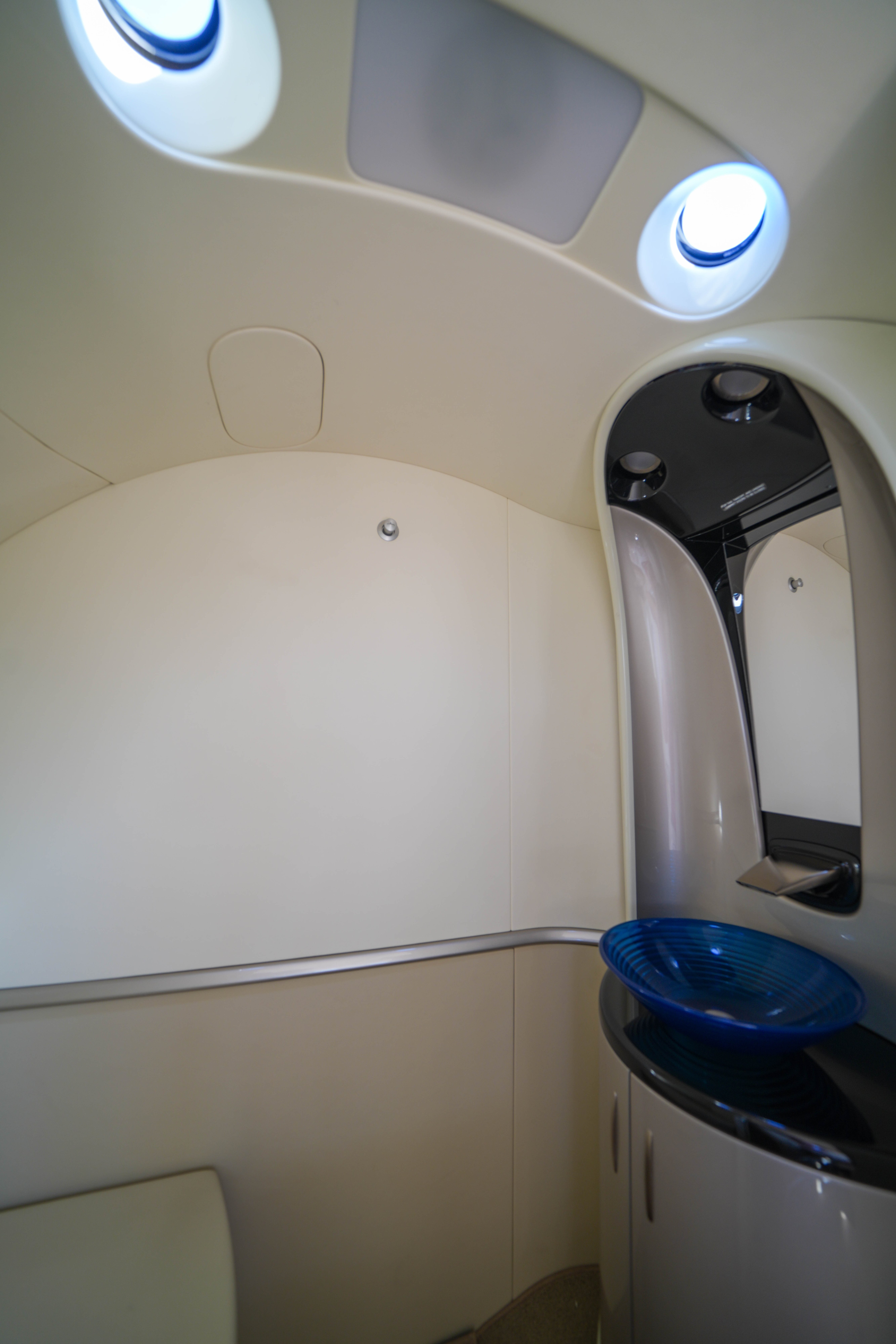 HondaJet private lavatory