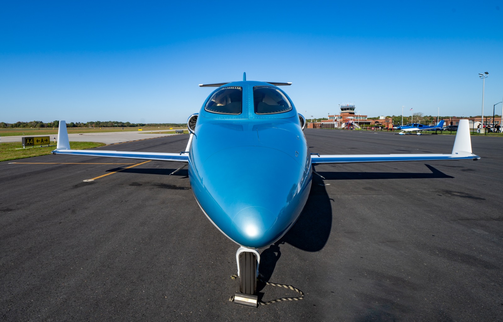 HondaJet Elite S on ramp