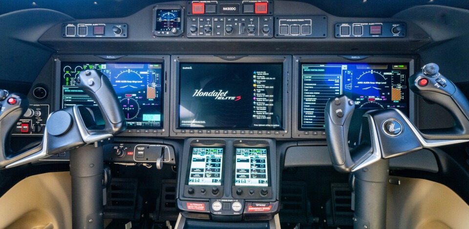 HondaJet Garmin G3000 cockpit